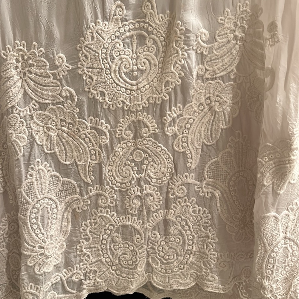 EUC Johnny Was creme tunic.  Beautiful embroidery. 3/4 length sleeves